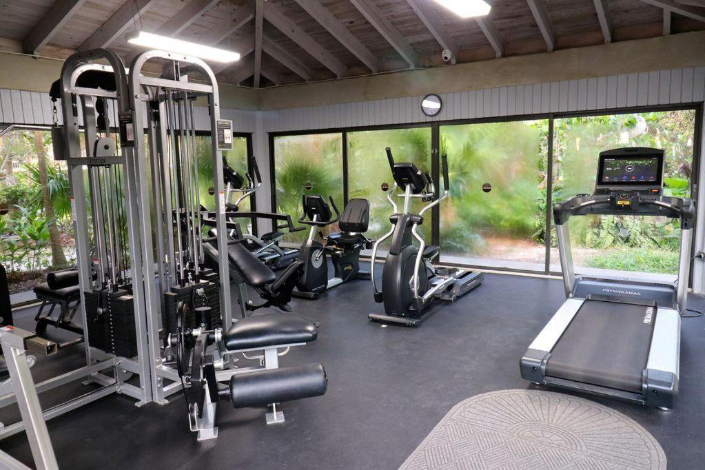 Beautifully Renovated Summer Of 2020 Come And Enjoy This Lovely Unit キーウェスト エクステリア 写真