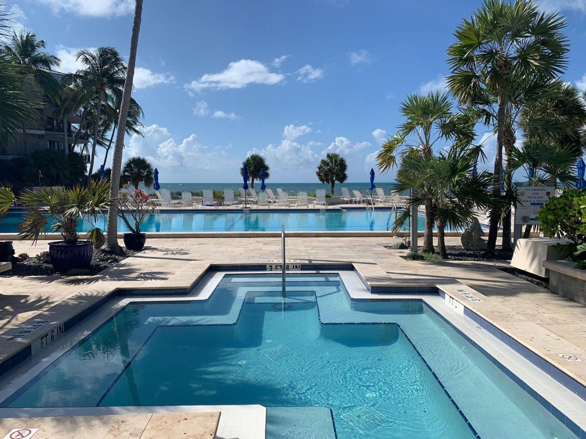Beautifully Renovated Summer Of 2020 Come And Enjoy This Lovely Unit キーウェスト エクステリア 写真